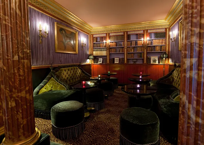 L'Hotel